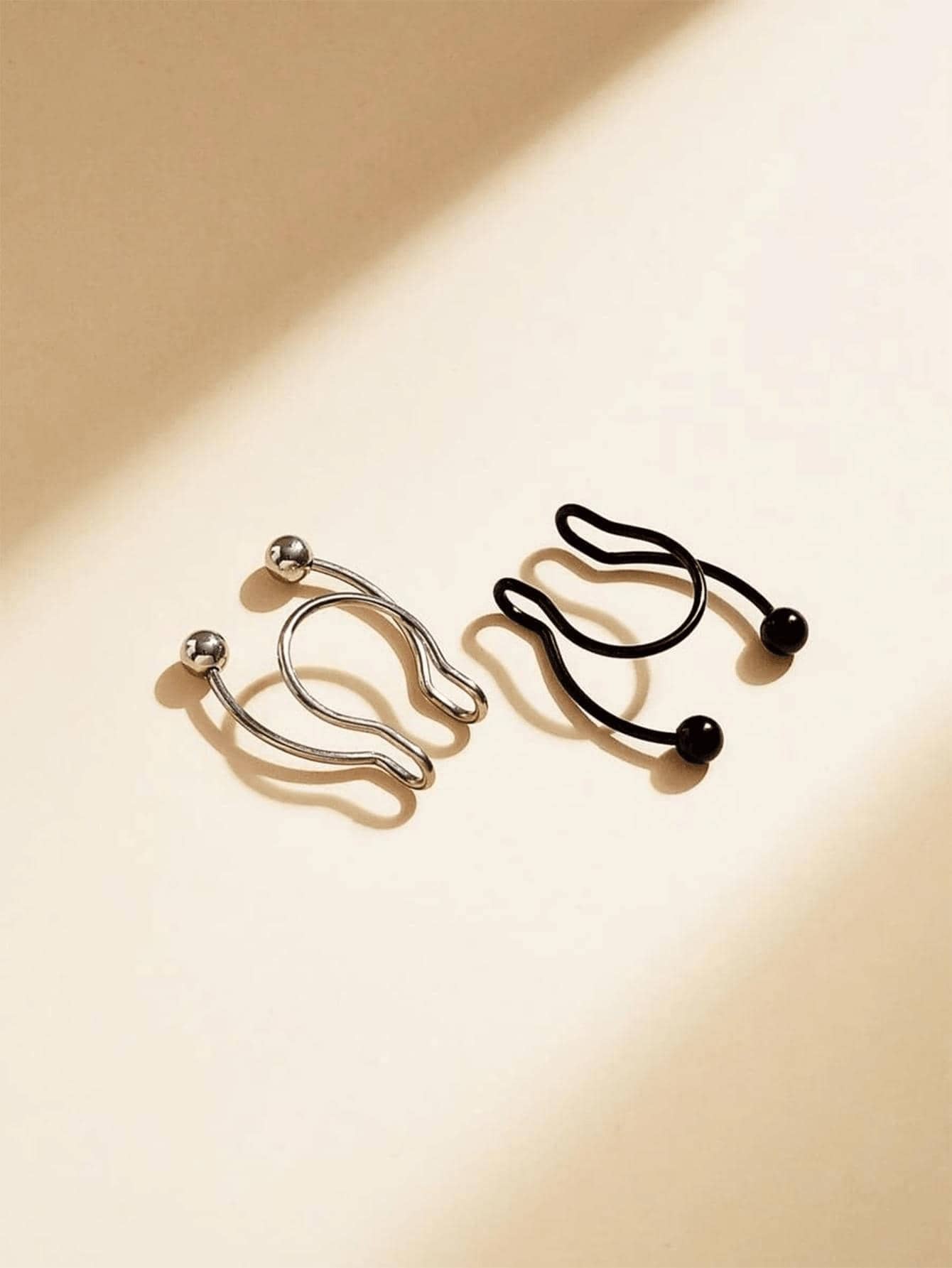 2pcs Stainless Steel Clip-On S - Body Jewelry Lip Ring recension och pris