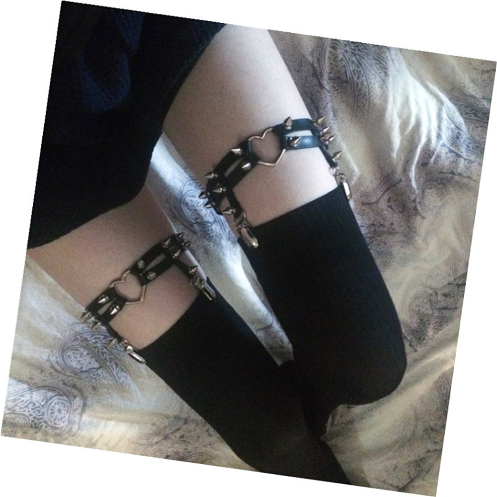 1Pcs Women Punk Goth Heart PU  - Body Jewelry Rings recension och pris