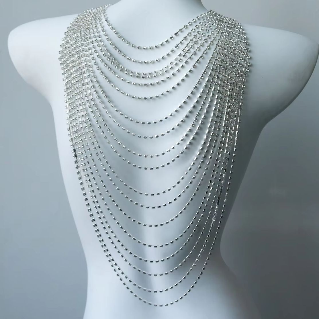 Stylish Multi-Layer Body Chain - Body Jewelry Back recension och pris