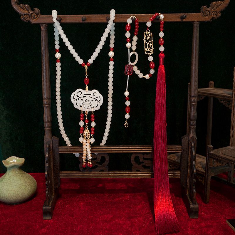 Backed Cloud, Yingluo, Versati - Body Jewelry Back recension och pris